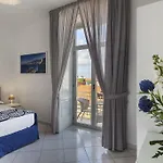 بيت ضيافة Palazzo Starace