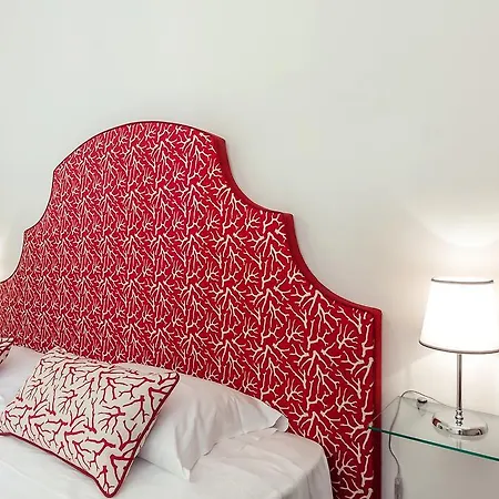 Palazzo Starace Konukevi 4*