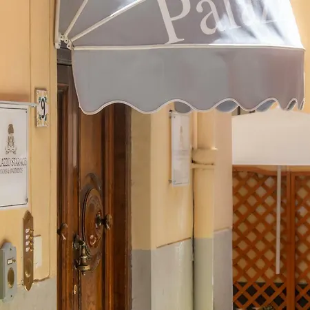 Palazzo Starace Konukevi 4*