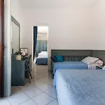 Palazzo Starace בית הארחה 4*