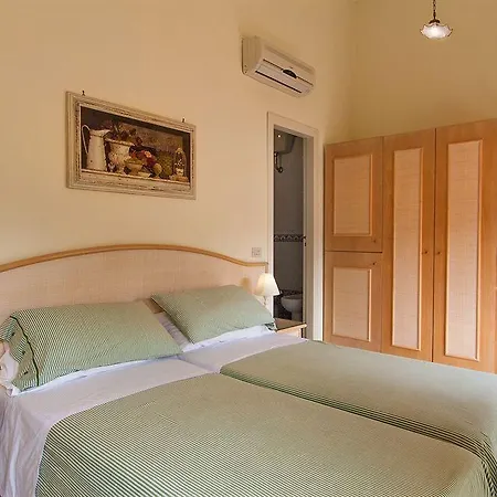 Palazzo Starace 4* ソレント