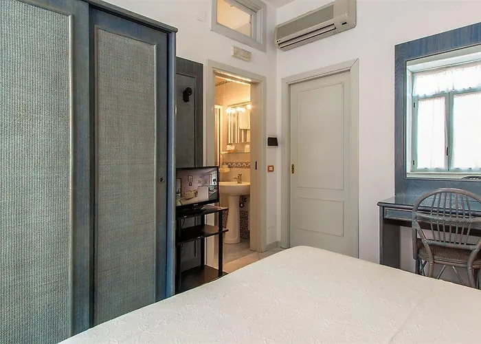 Palazzo Starace Guest house 4*